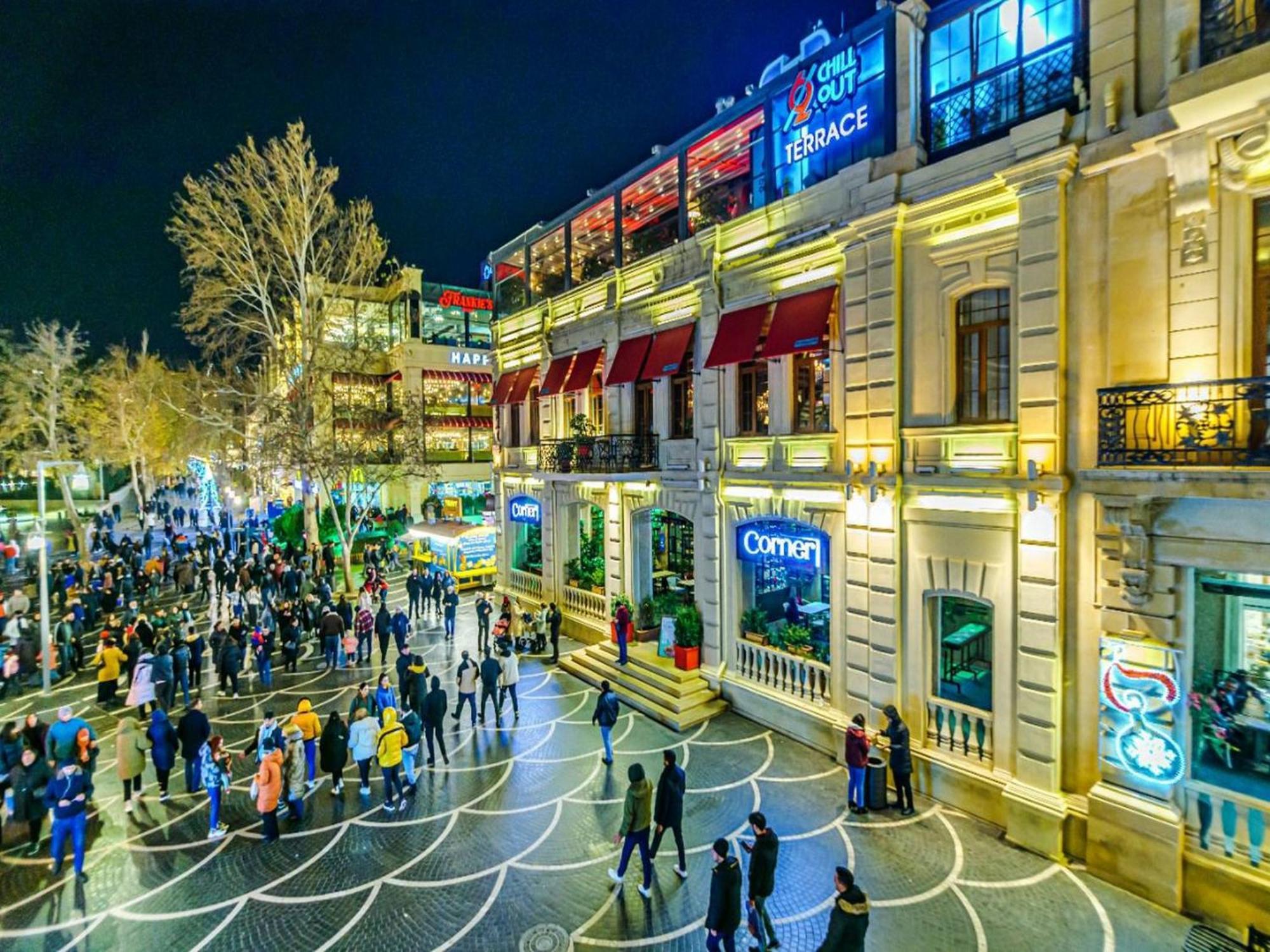 Avenue In Nizami Str باكو