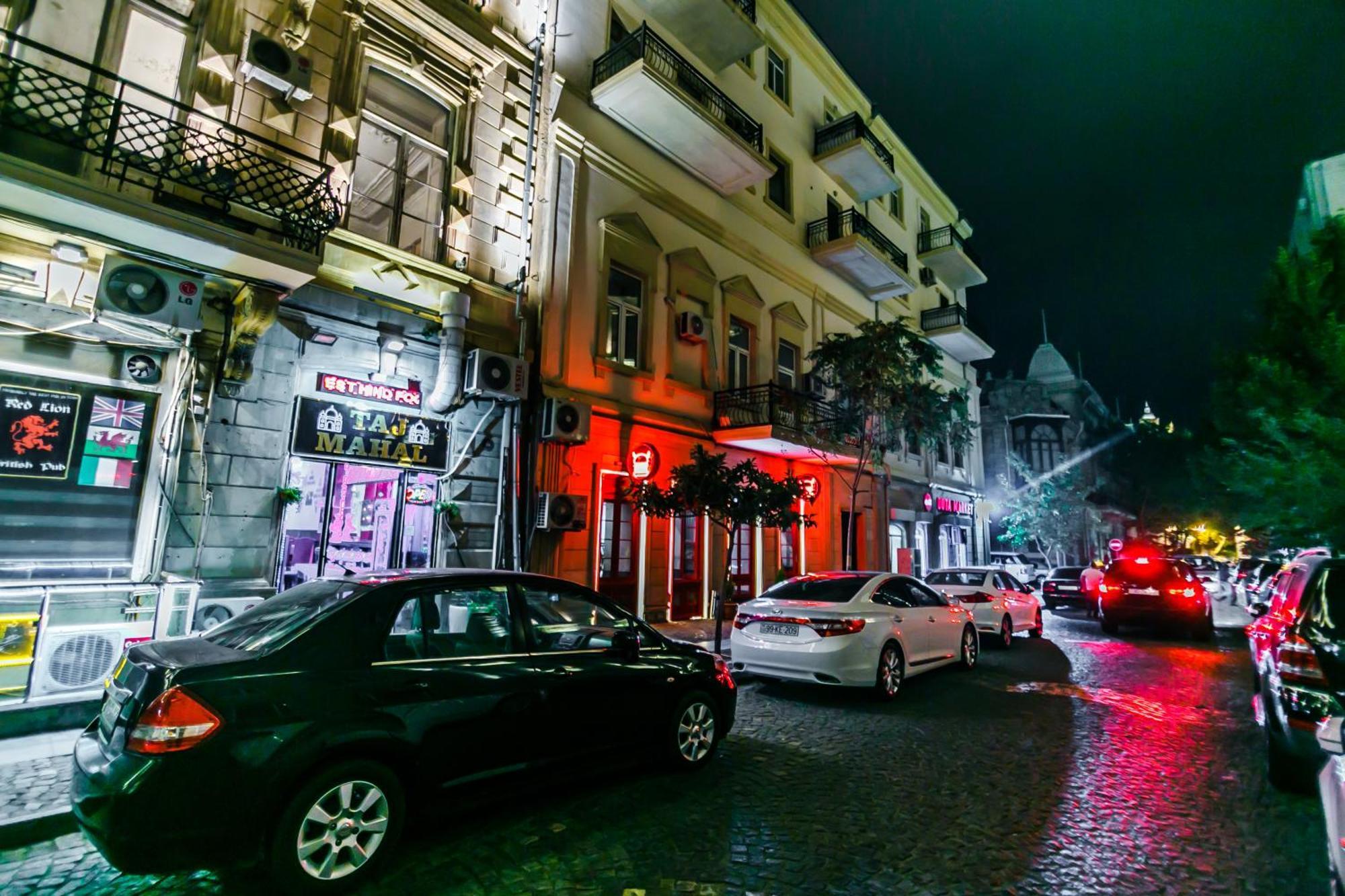 Avenue In Nizami Str *